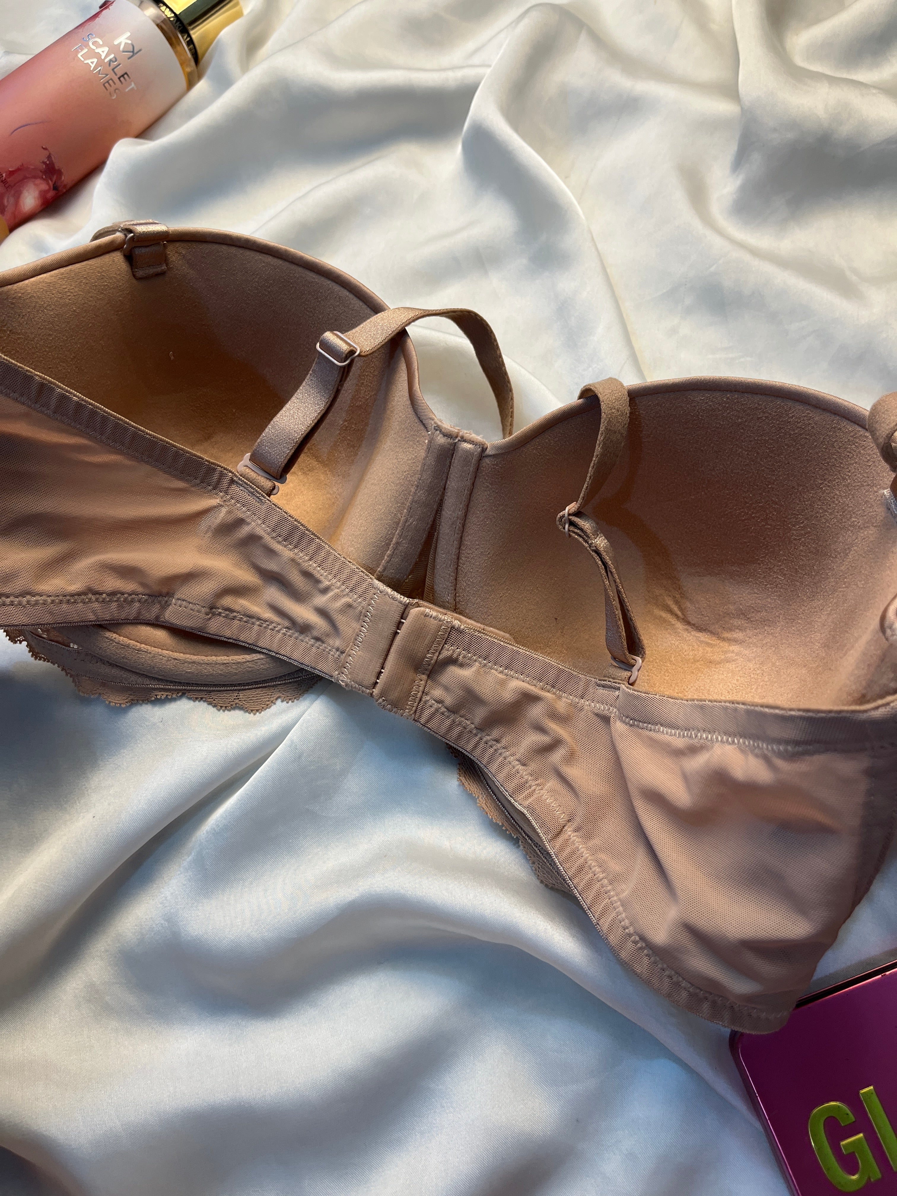 NEXT Tshirt bra size : 38C