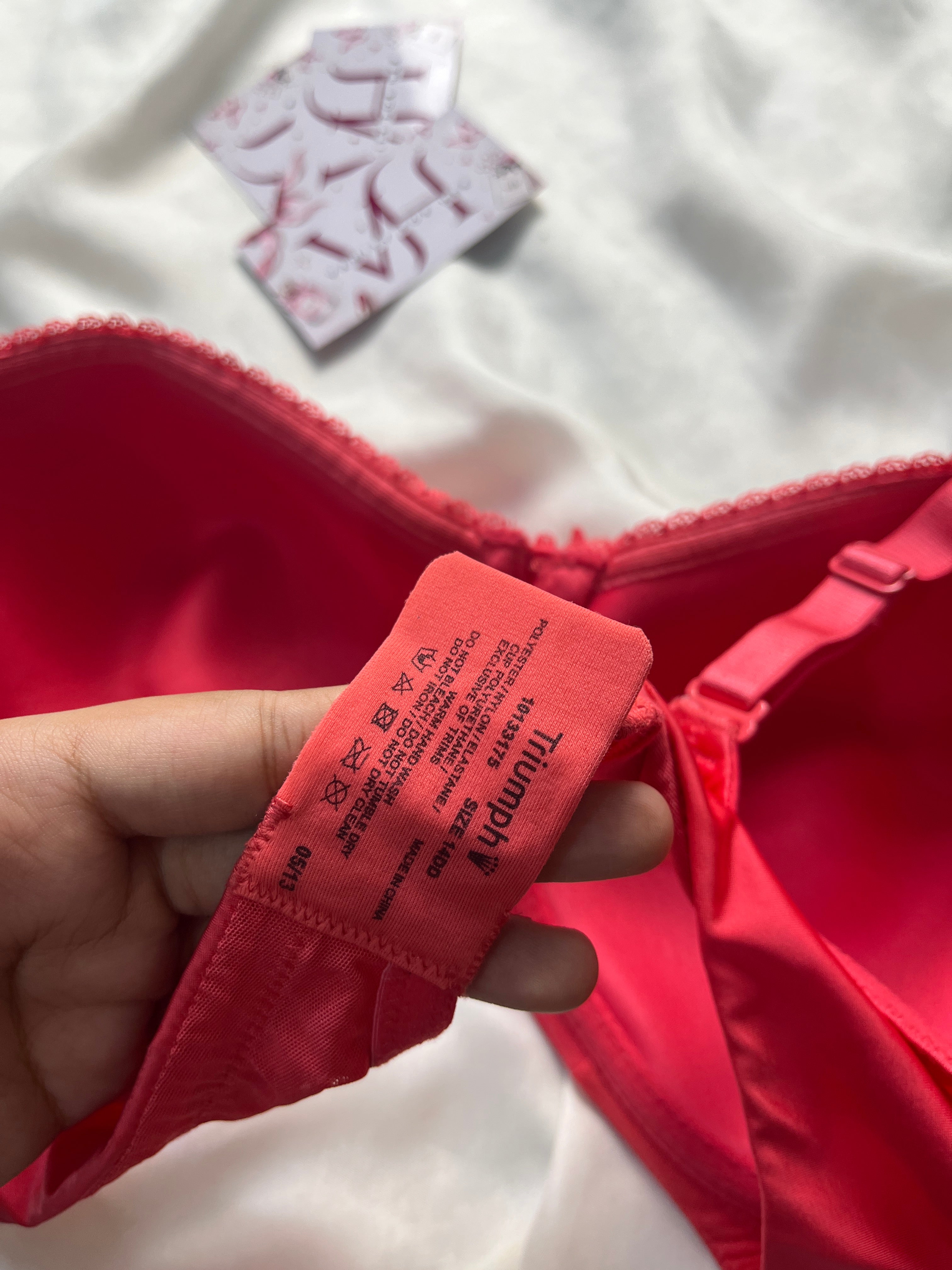 Triumph tshirt 36DD bra