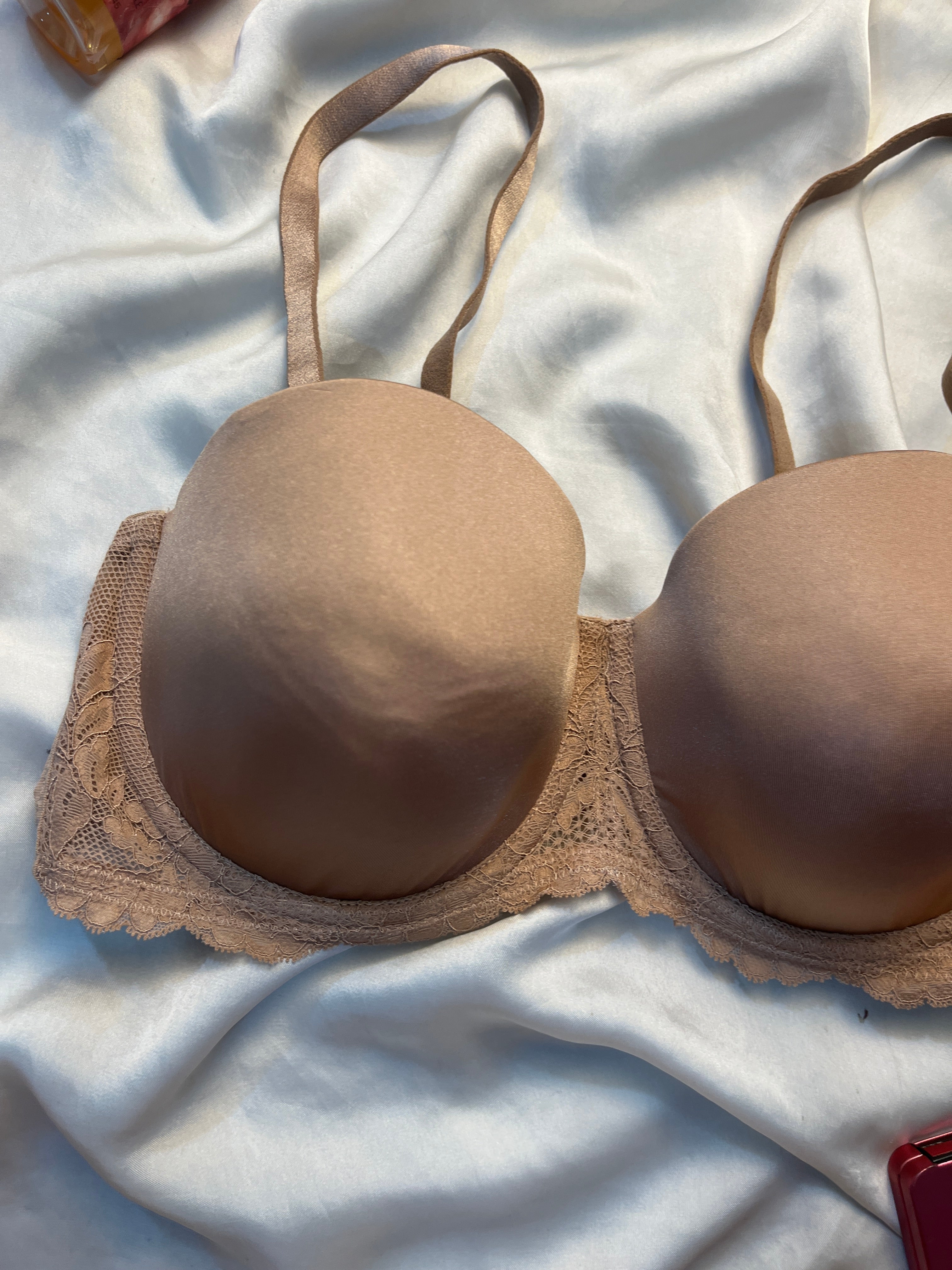 NEXT Tshirt bra size : 38C