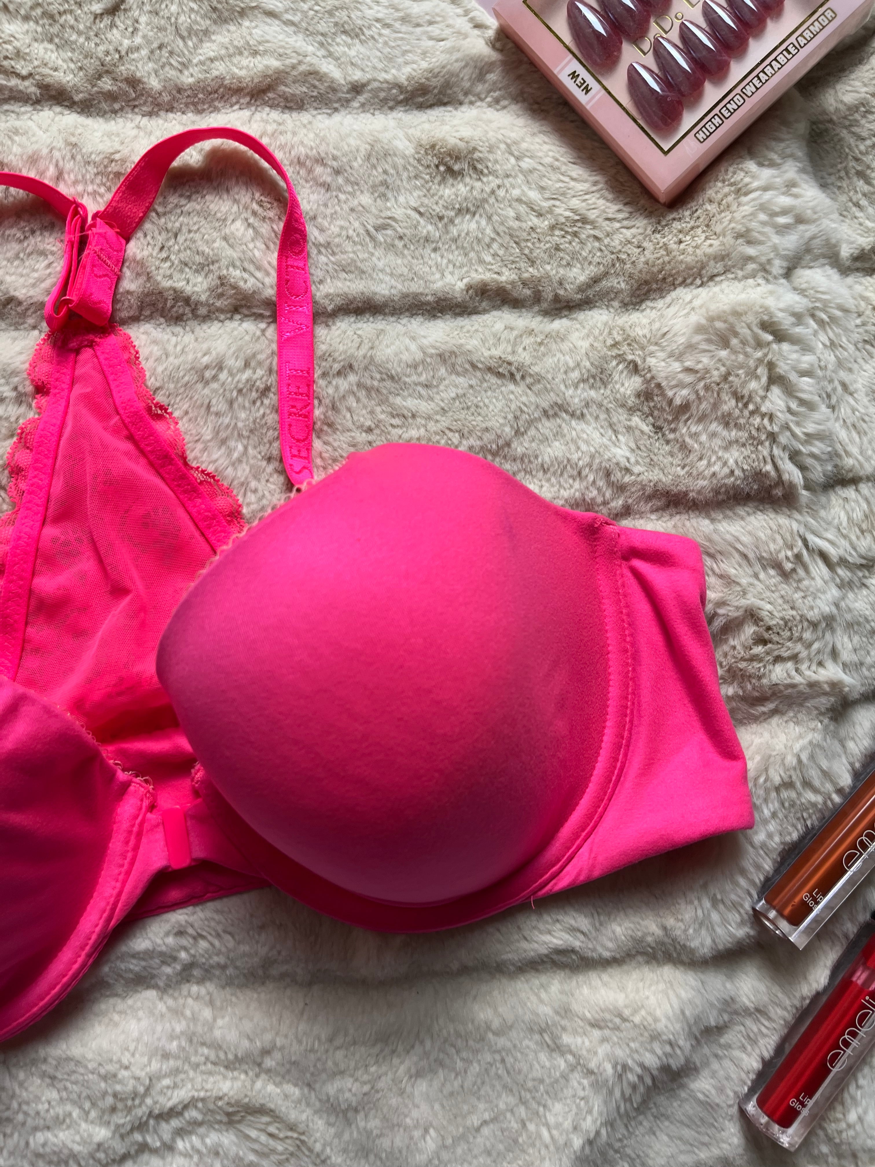 Victoria secret front open tshirt 38C bra
