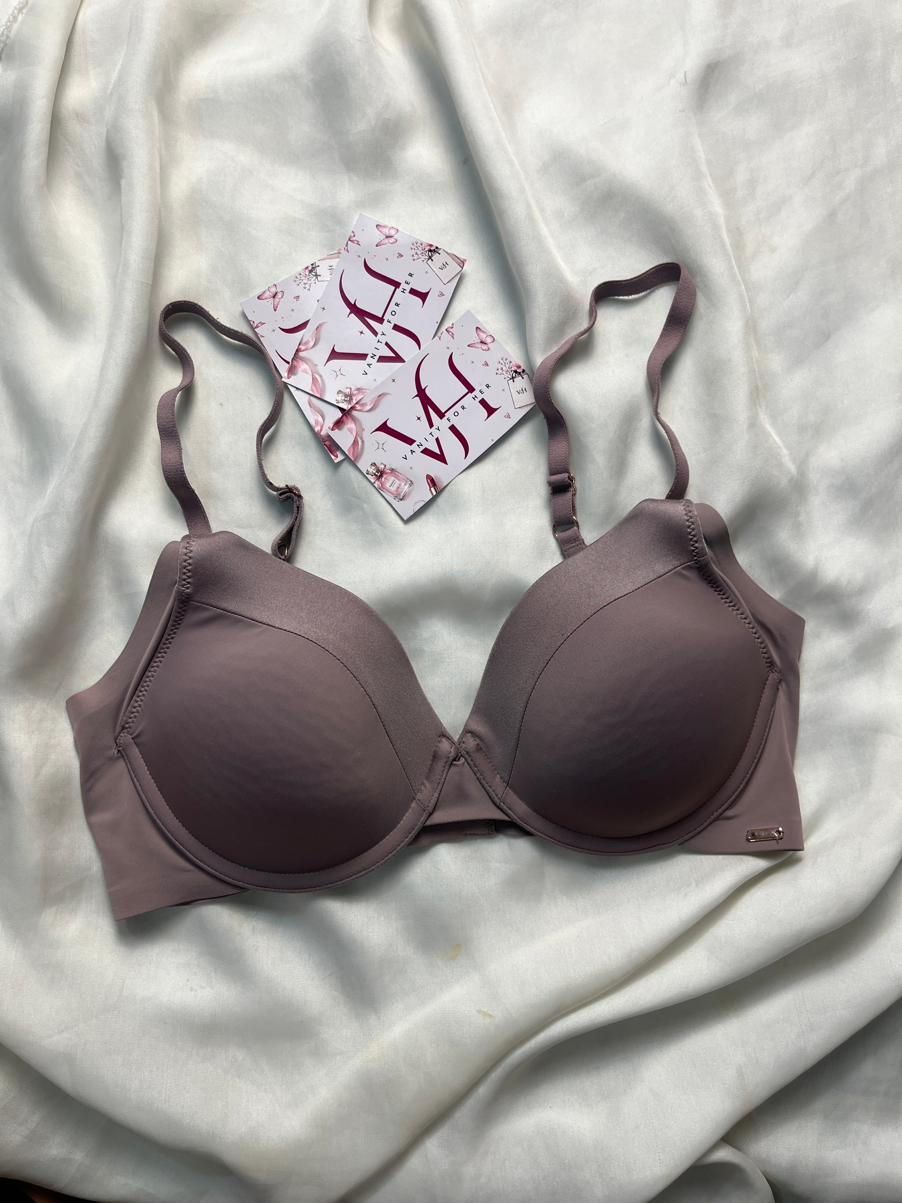 Primark full coverage tshirt 32C bra