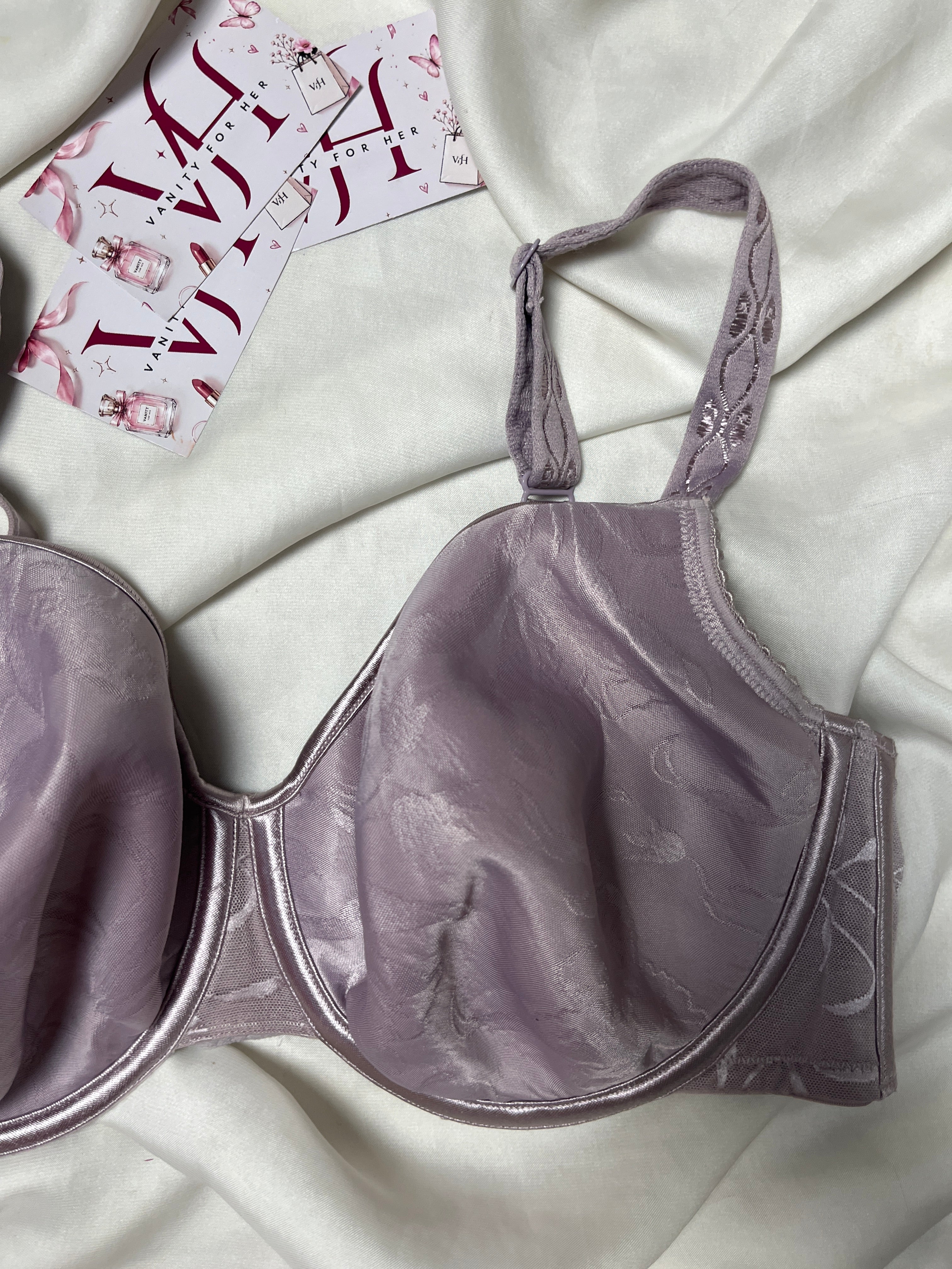Fareyform tshirt 38E bra