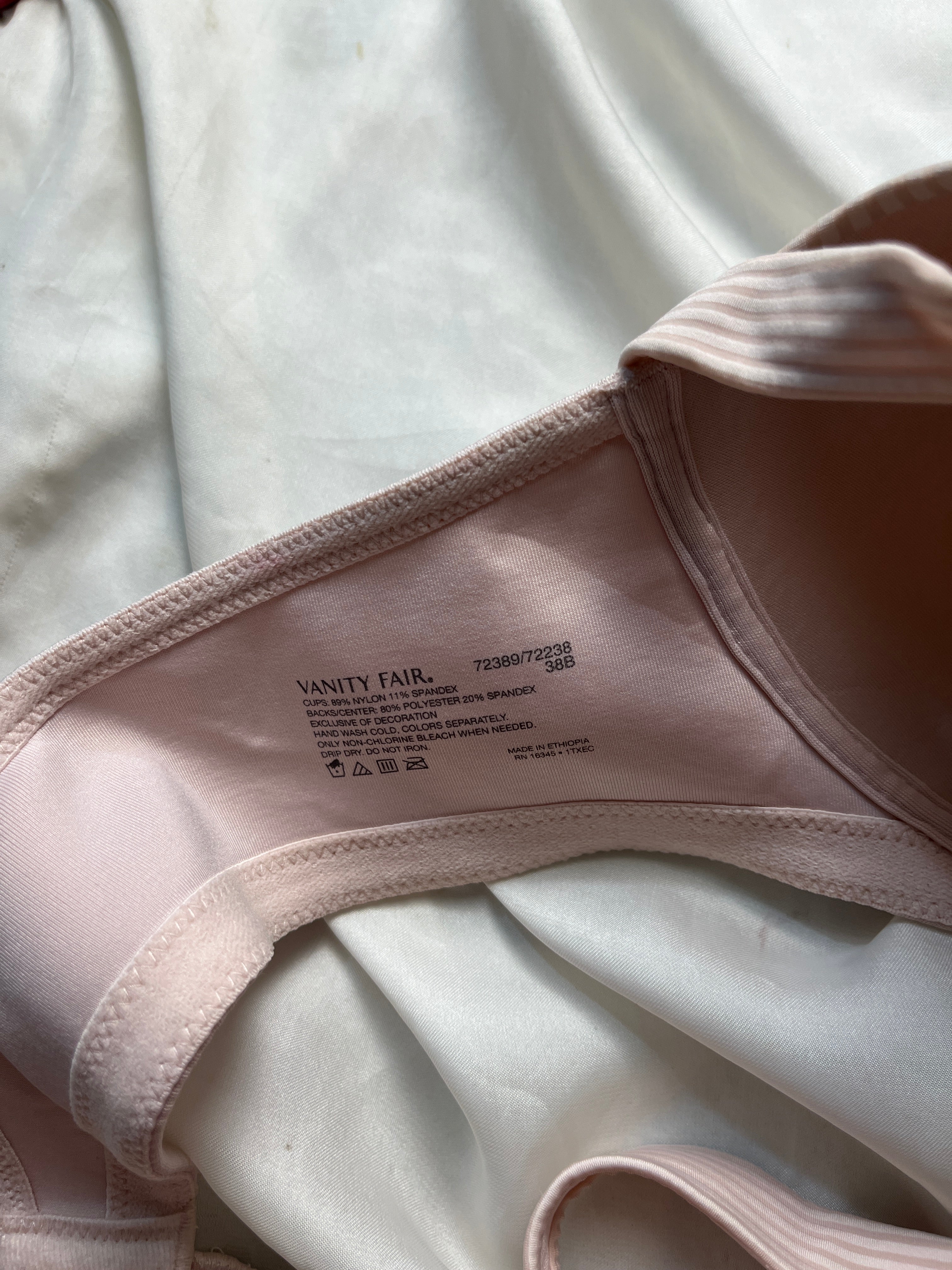 Vanity Fair wireless 38B bra