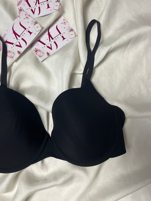 Bras & Things tshirt bra size : 32D