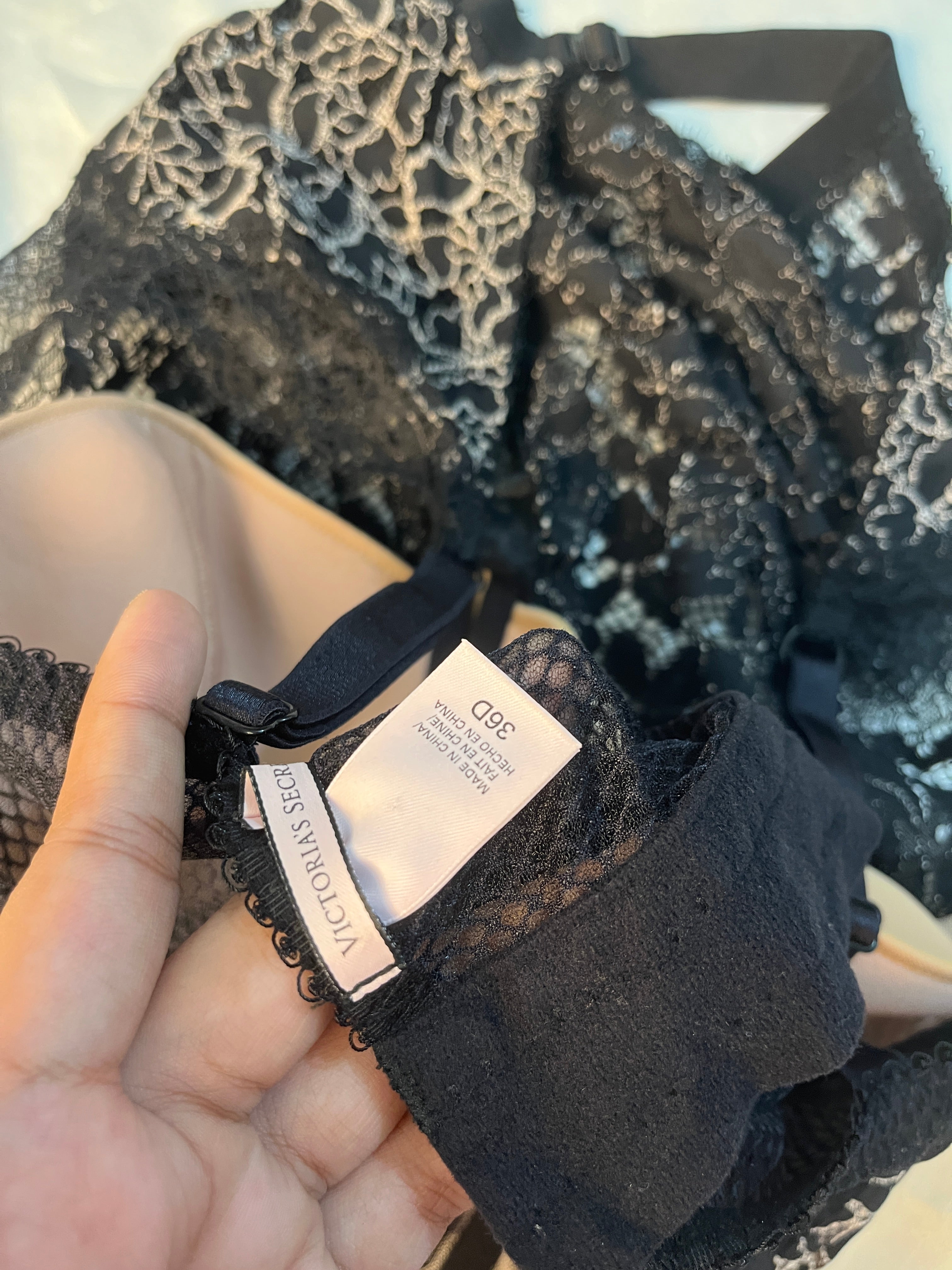 Victoria secret corset size : 36D