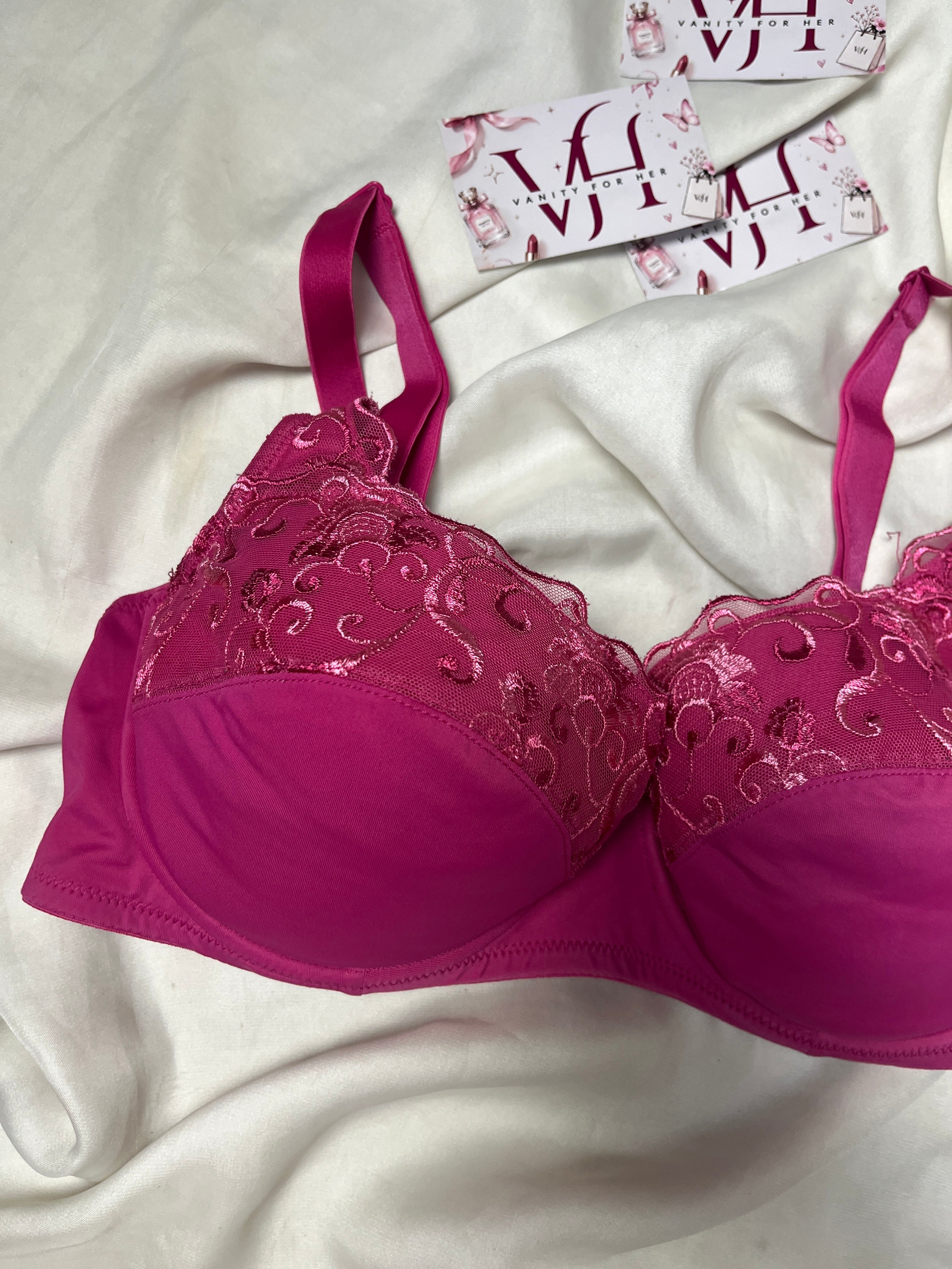 Anko 36E tshirt fancy bra
