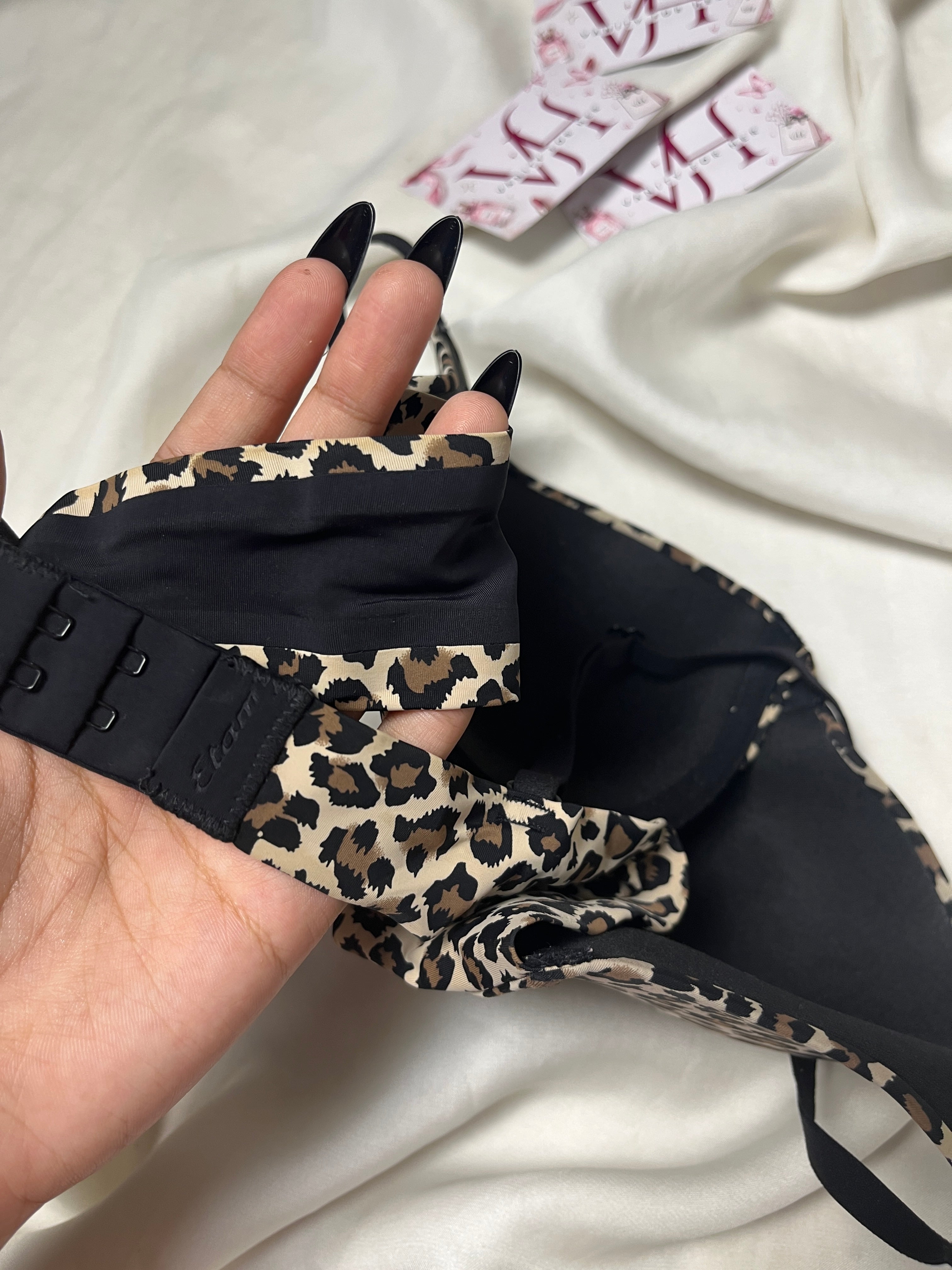 Cheetah tshirt bra 36B