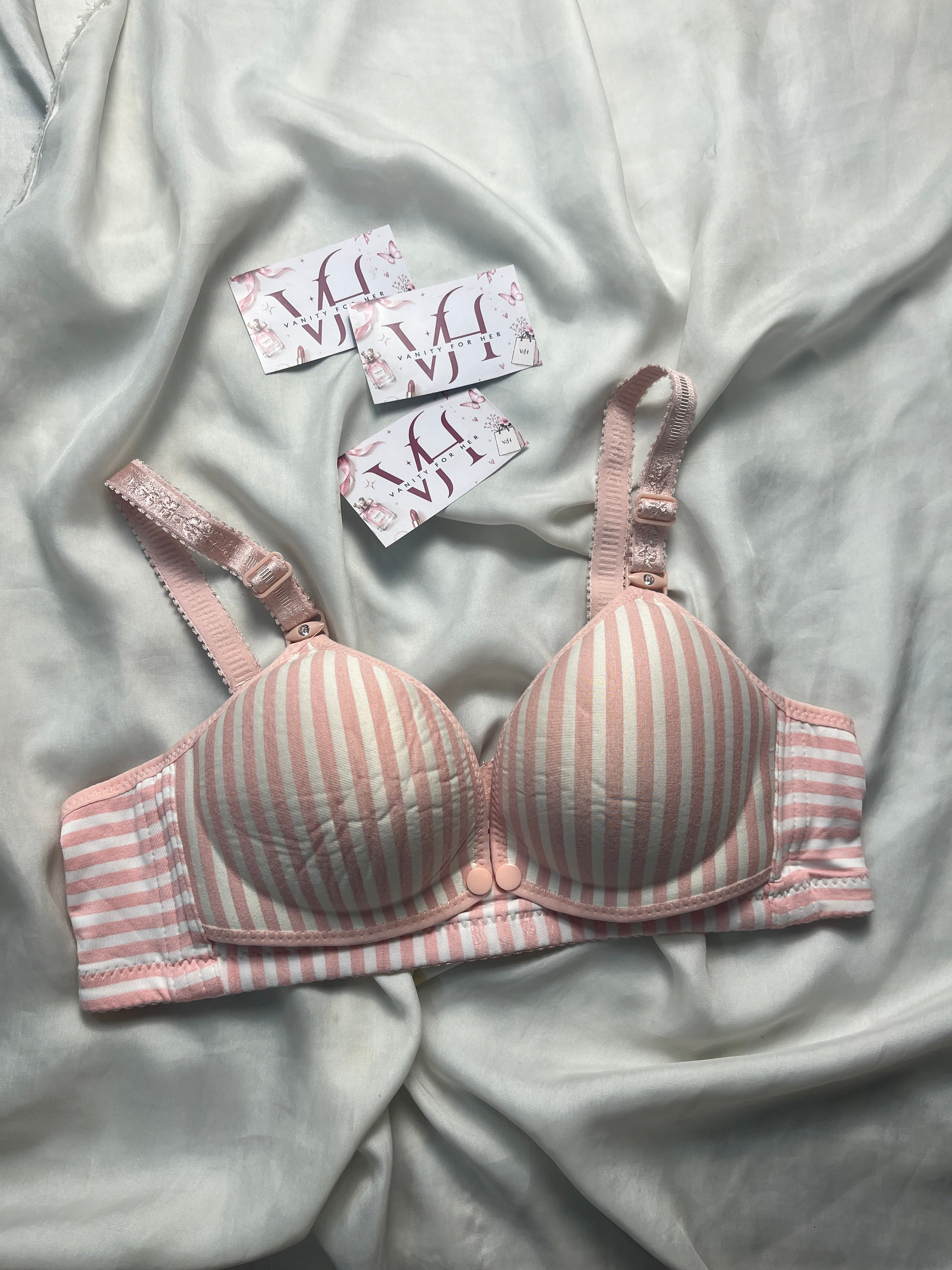 Nursing bra size: medium