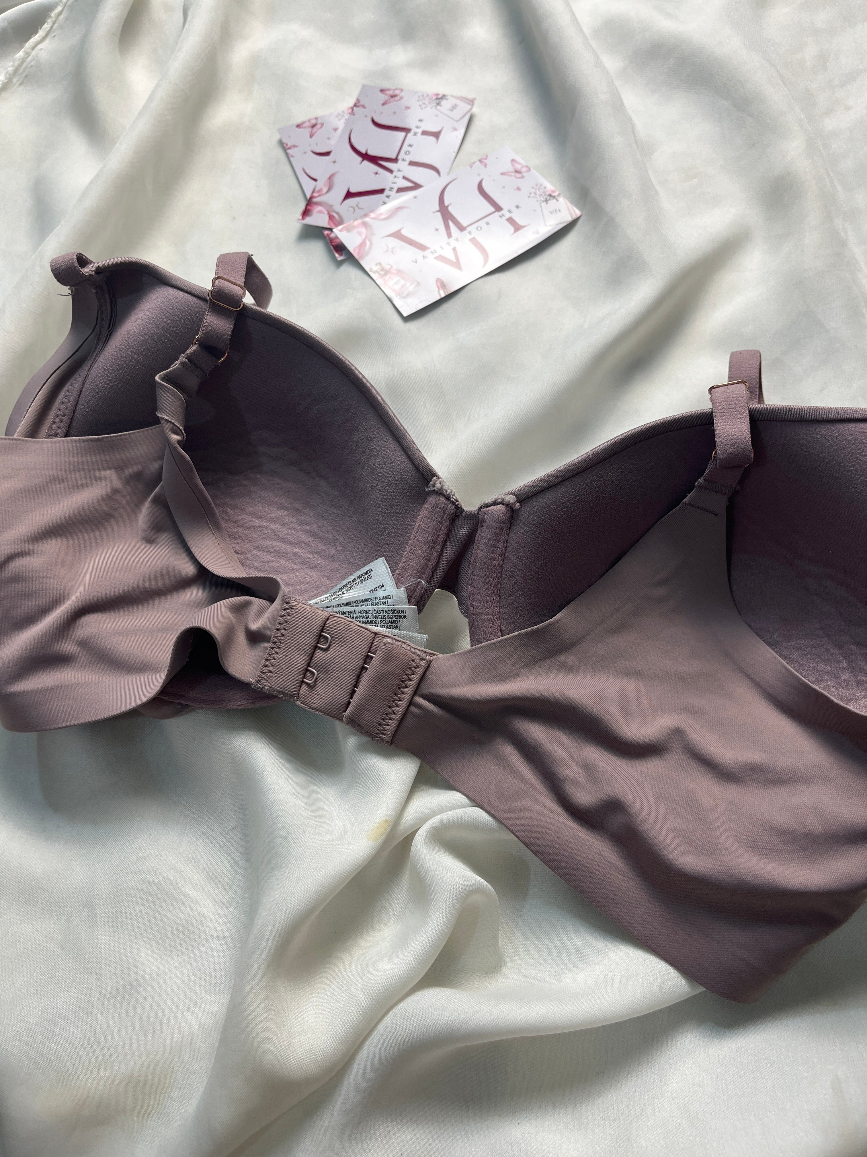 Primark full coverage tshirt 32C bra