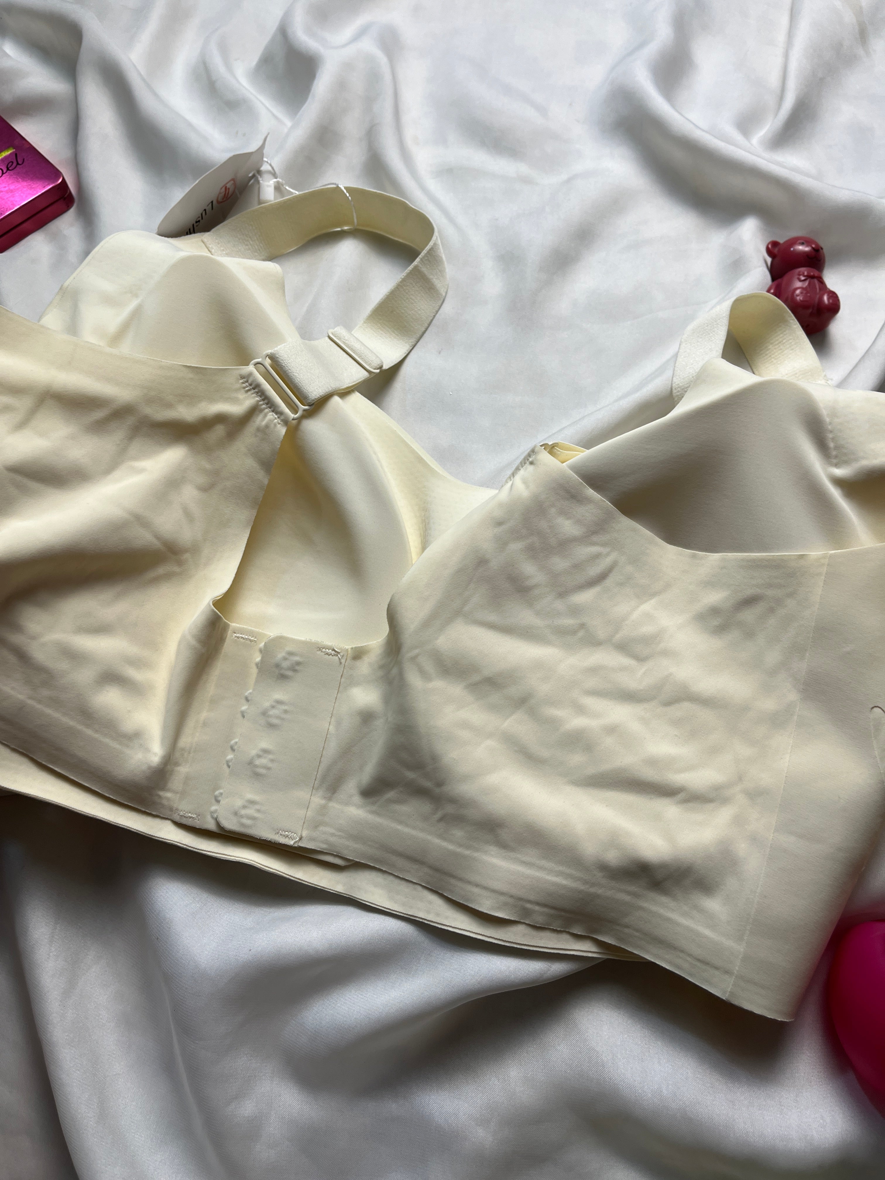 Wireless Padded 4XL bra size : 38DD/40C/40D