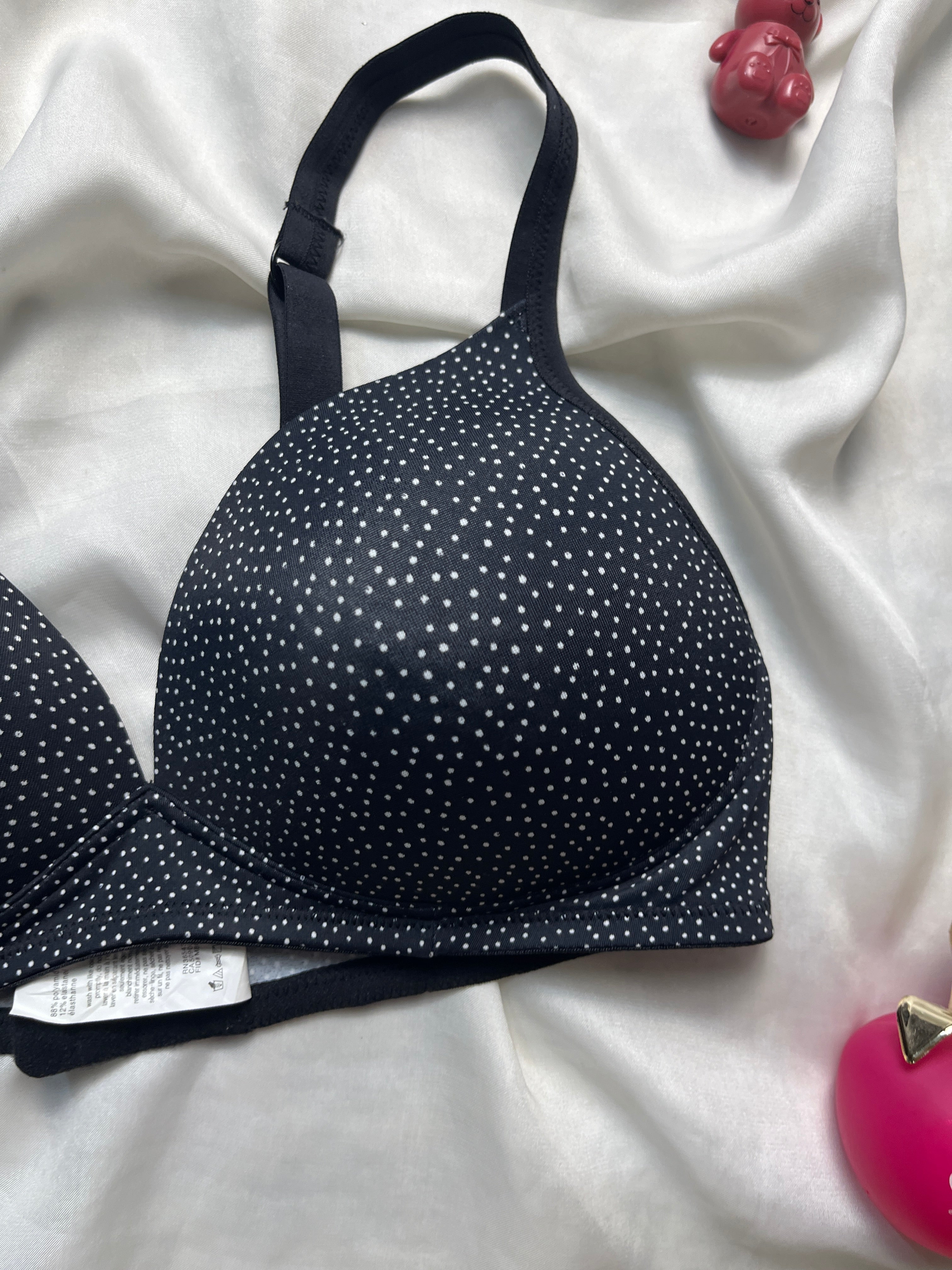 Warners Wireless tshirt 36C bra