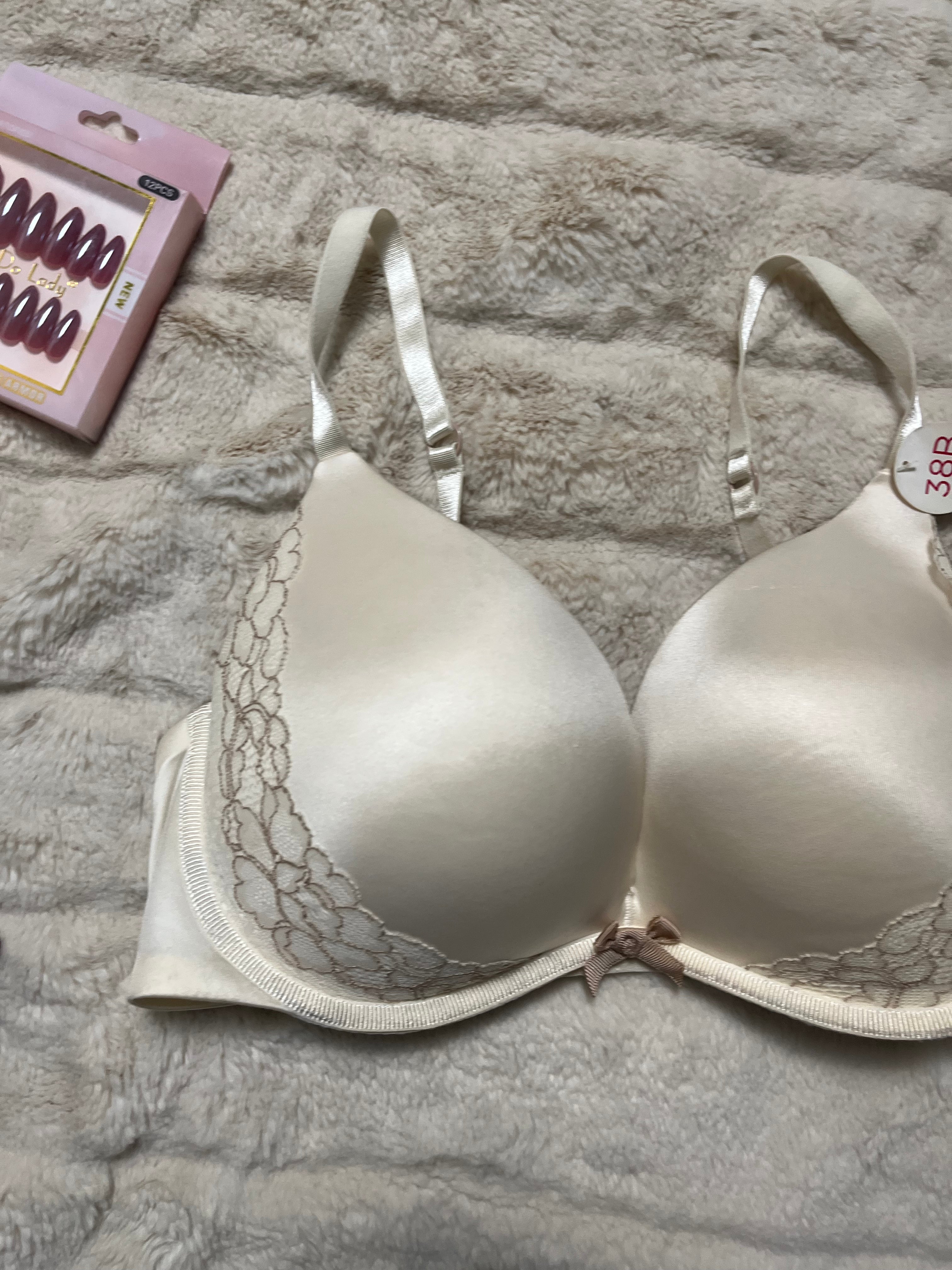 Cosmopolitan 38B T-shirt Bra