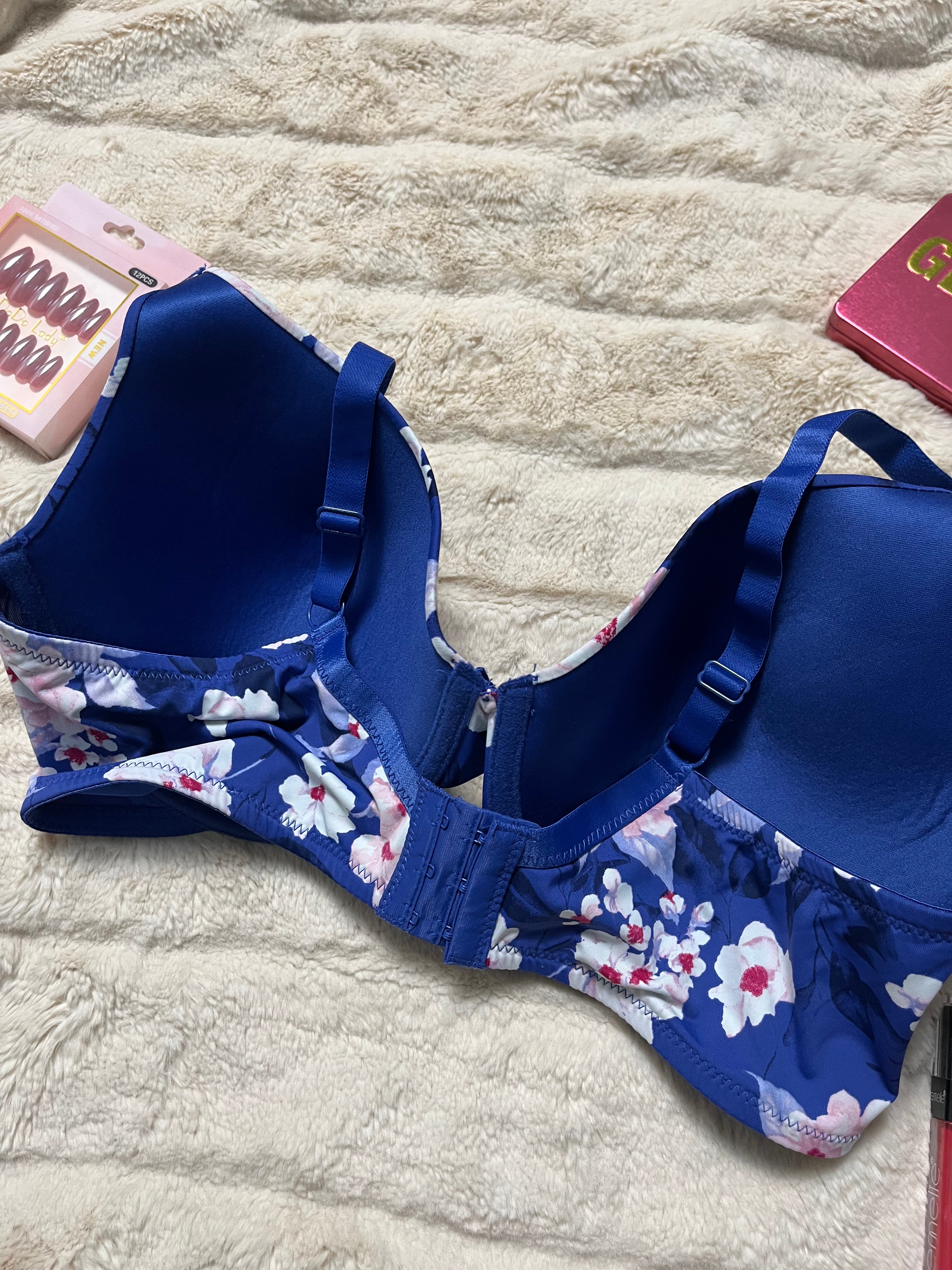 Ed.it.ed Body 38DD Wired T-shirt Bra
