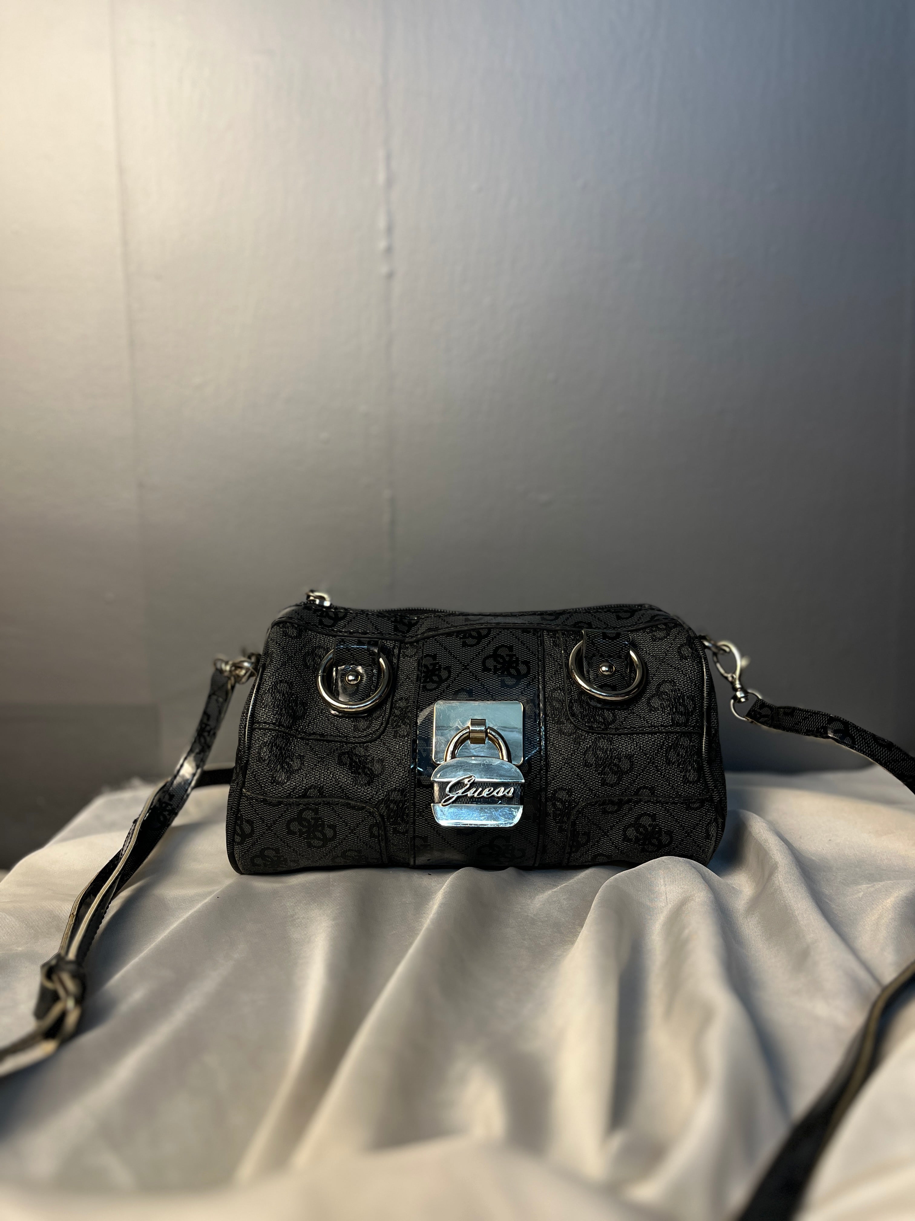 Vintage Guess Original monogram barrel bag