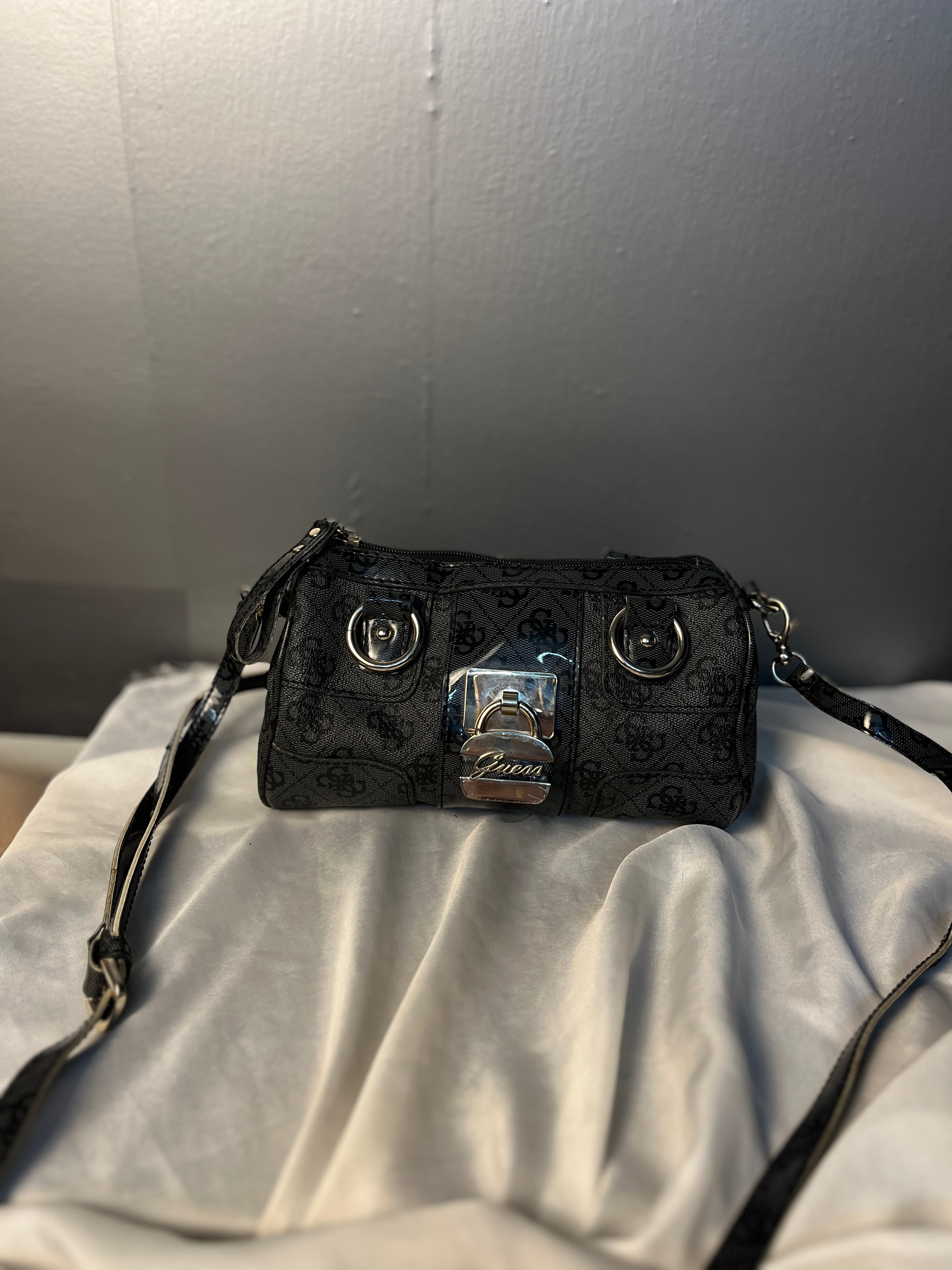 Vintage Guess Original monogram barrel bag