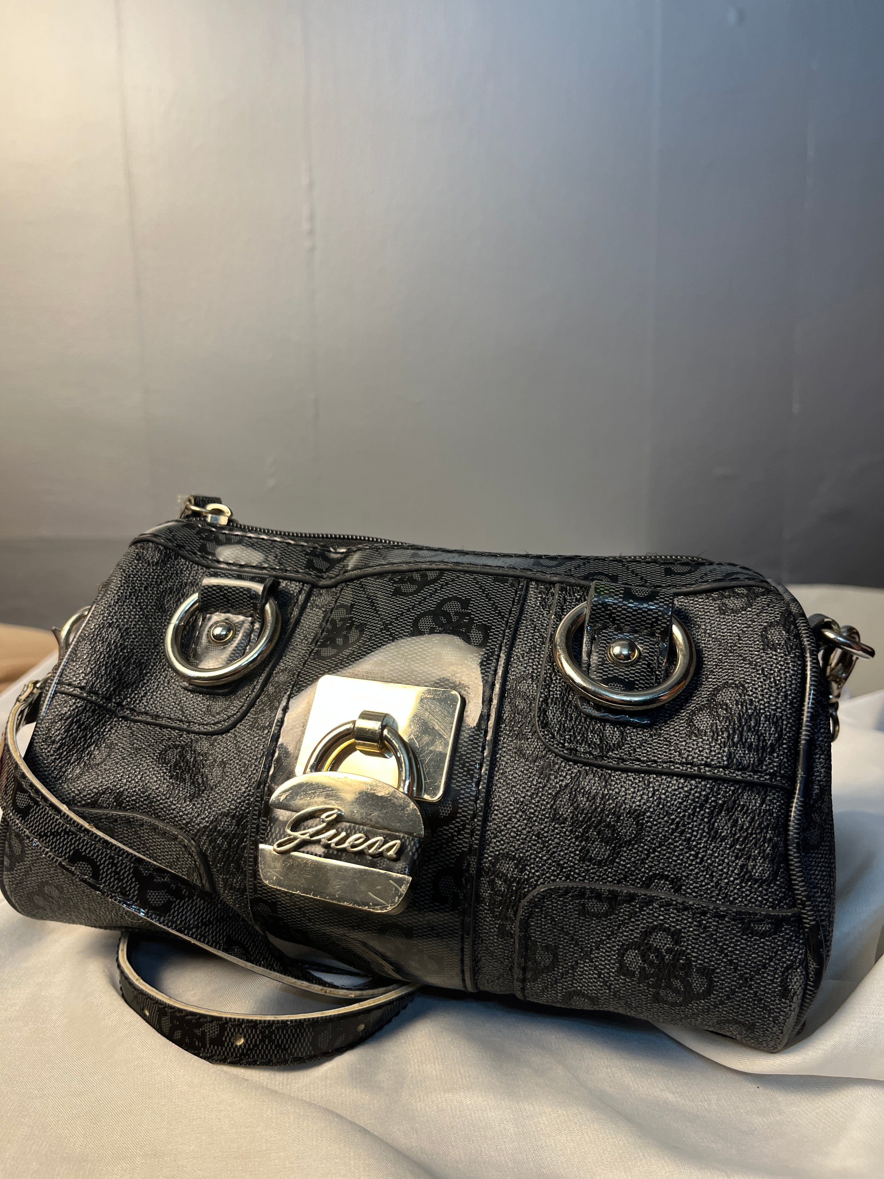 Vintage Guess Original monogram barrel bag